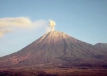 塞梅鲁火山题图.jpg