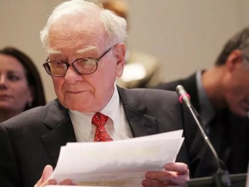 巴菲特（Warren Buffett）一直是投资界最受尊崇的投资人之一.jpg